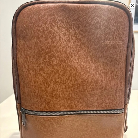 Samsonite Slim Tan Leather Backpack - Picture 2 of 9